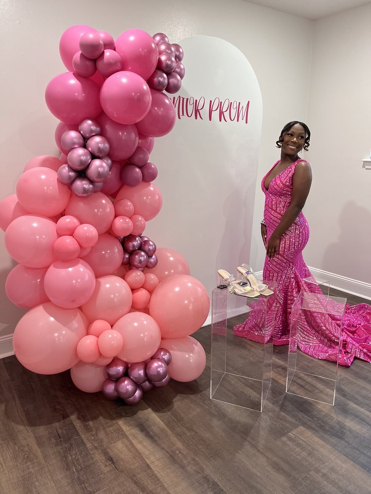 The Red Carpet, New Orleans Roadtrippers