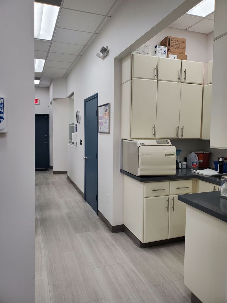image of business Life Smile Dental by Dr. Edgar Navarrete