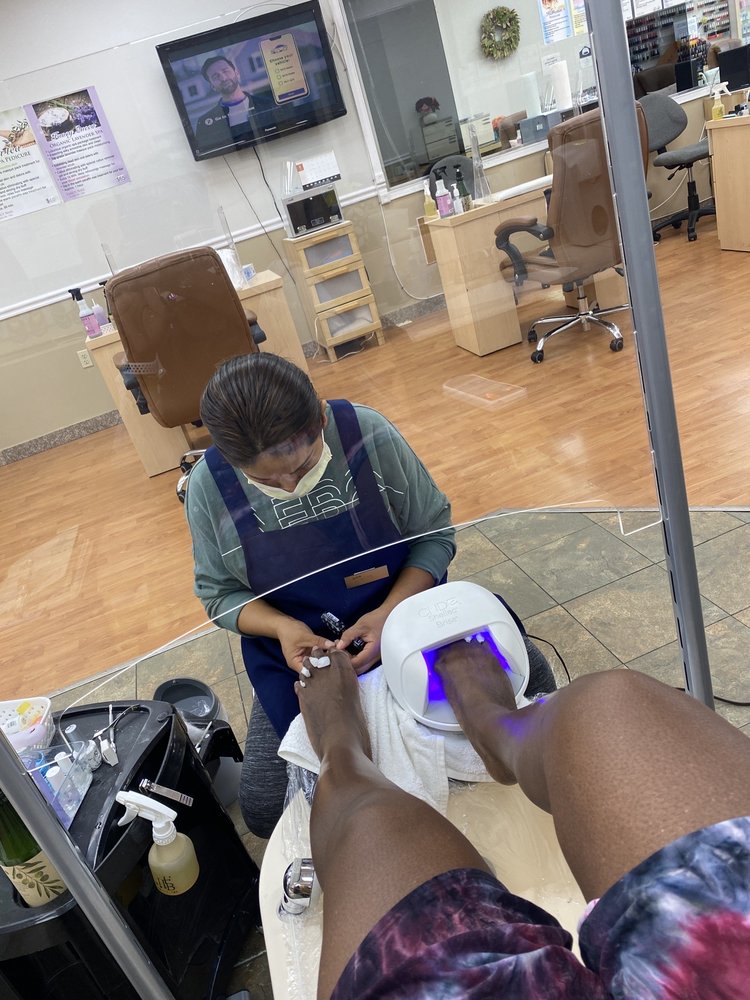 Fancy Nail Salon