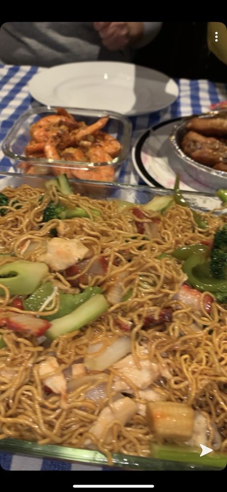Lucky Chinese Food