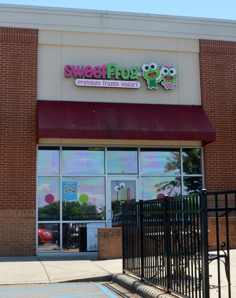 Sweet Frog Premium Frozen Yogurt Ice Cream & Frozen Yogurt 239