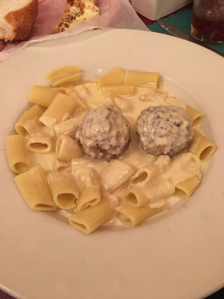 Retz’s Laconi’s II 22 Reviews Pizza 547 Sackett Ave, Cuyahoga