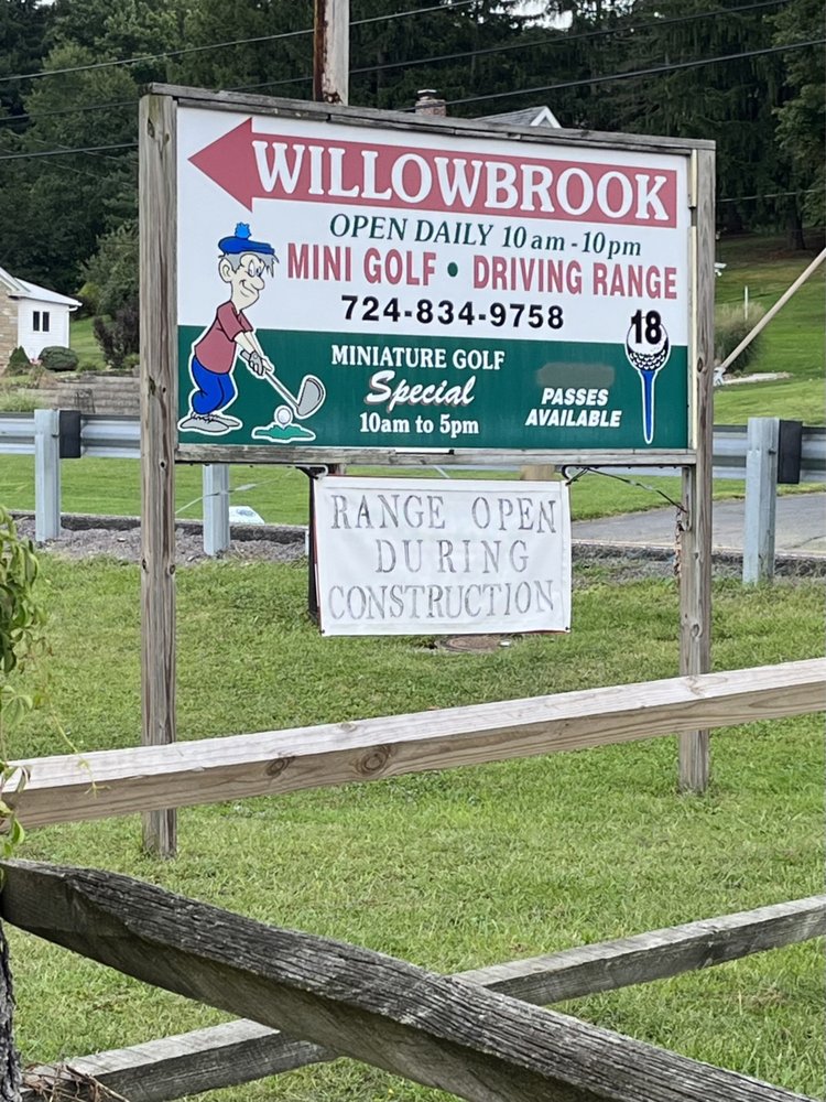 Willowbrook Mini Golf and Driving Range, Greensburg Roadtrippers