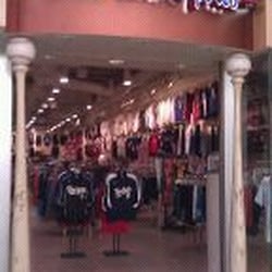 Front Row Sports Sporting Goods 4300 Meadows Ln Westside Las Front Row Sports Sporting Goods 4300 Meadows Ln Westside Las Vegas Nv Phone Number Yelp