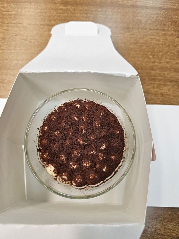 L'AMI Bakery & Cafe