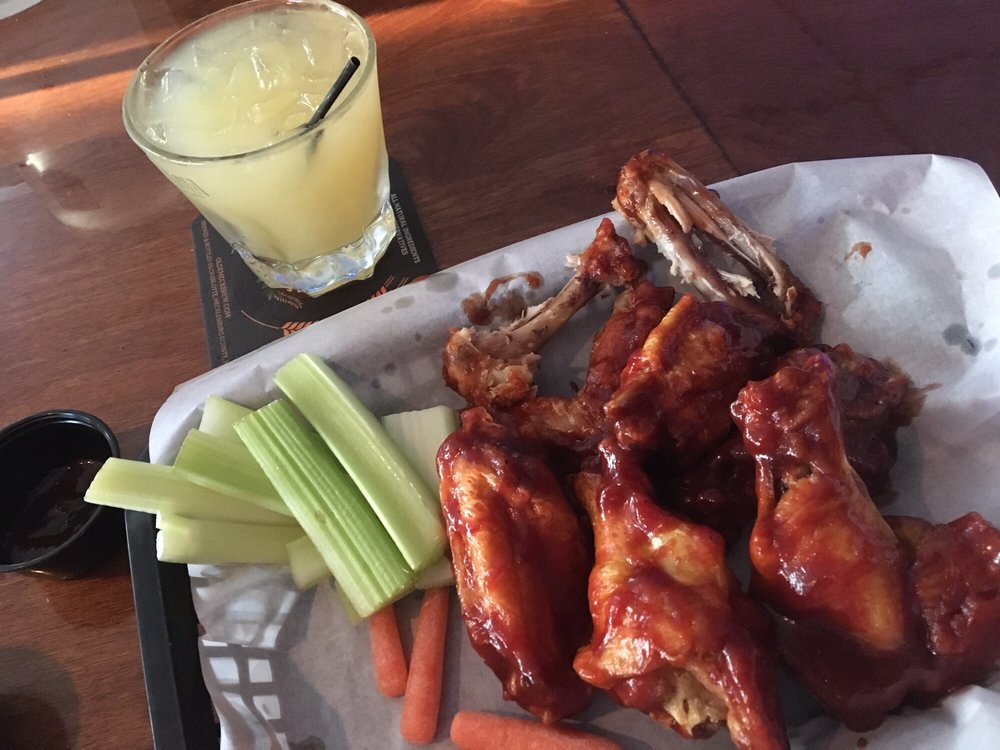 Pineville Tavern 12 Photos & 23 Reviews Bars 314 N Polk St