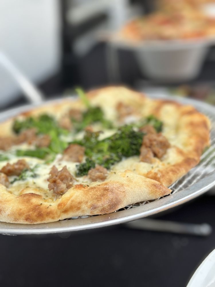 La Lumbre Artisan Pizza La Lumbre Artisan Pizza