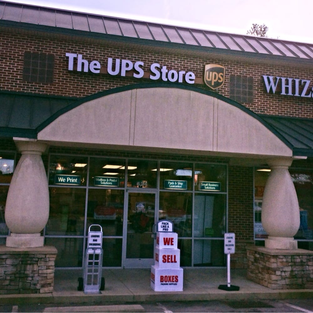 The UPS Store 13 Photos & 13 Reviews Shipping Centers 624 Holly