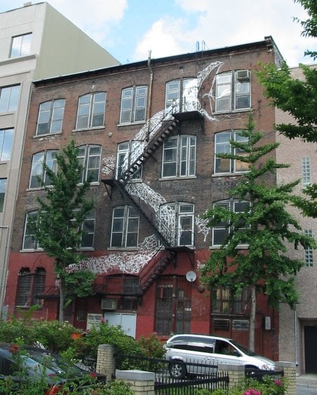 snake graffiti