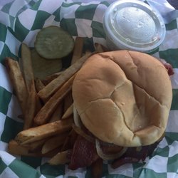 Sportsmen S Cafe Cafes 67 Hwy 65 N Mora Mn Restaurant Photo Of Sportsmen S Cafe Mora Mn United States Bacon Cheeseburger With Sautéed