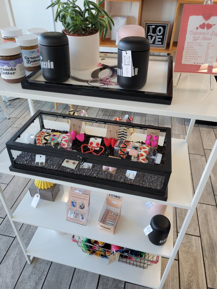 Revolucion Coffee + Juice