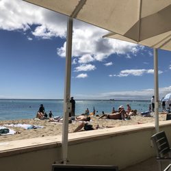 The Beach Bar 640 Photos 432 Reviews Bars 2365 Kalakaua Ave Photo Of The Beach Bar Honolulu Hi United States Ocean View
