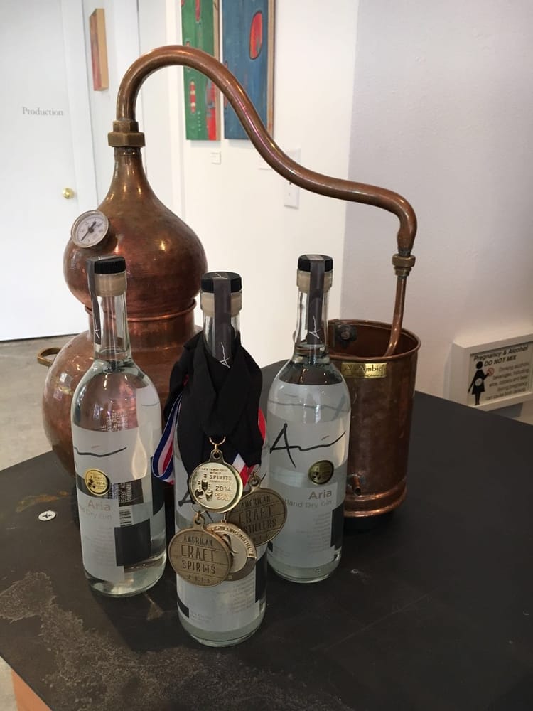 Aria Portland Dry Gin 15 Photos Distilleries 2304 NW Savier St