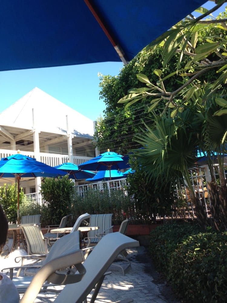 Sunset Bar & Grill Nightlife 4711 Gulf Of Mexico Dr, Longboat Key