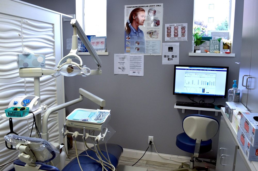 image of business Union Dental - Worcester