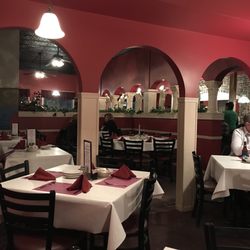 Malara S Italian Restaurant 73 Photos 91 Reviews Photo Of Malara S Italian Restaurant Omaha Ne United States Dining Area