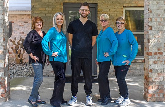 image of business Summit Woods Dental