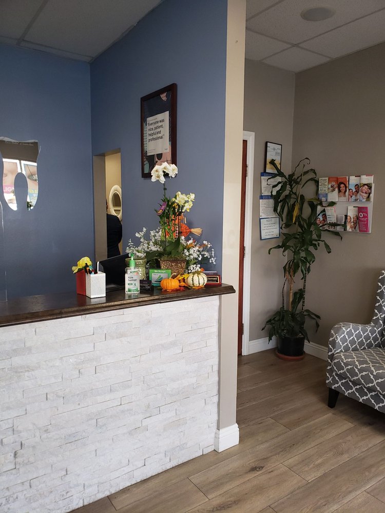 image of business Casa Dental of Santa Ana