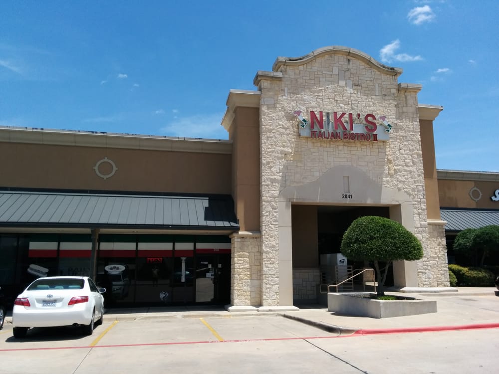 Niki’s Italian Bistro 19 Reviews Pizza 2401 Rufe Snow Dr, Keller