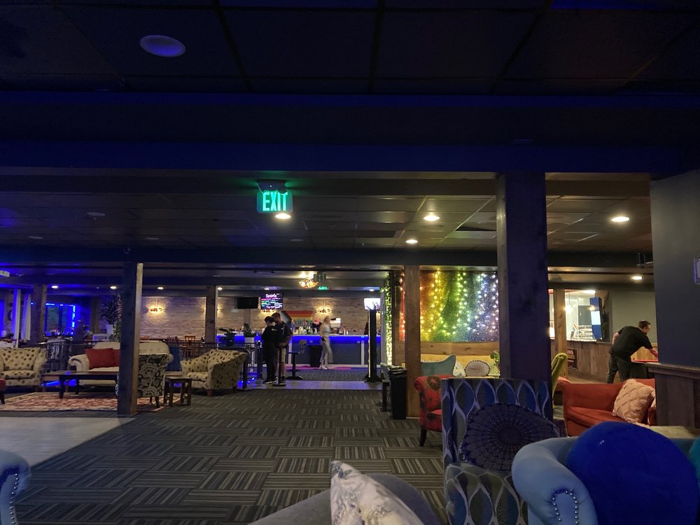 Shades Taproom and Grill
