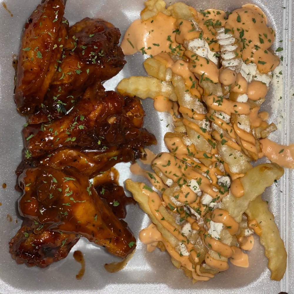 7O4 Wingz And Thangz