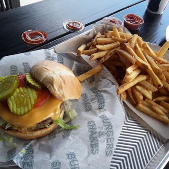 Burgers & Shakes - 143 Photos & 139 Reviews - Burgers - 3331 Hollywood