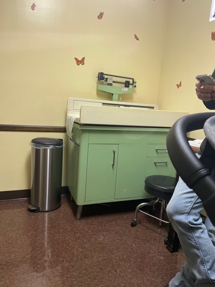 image of business Amy Tran, MD