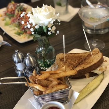 Black Marlin Bar & Grill - 64 Photos & 95 Reviews - Bars - 258