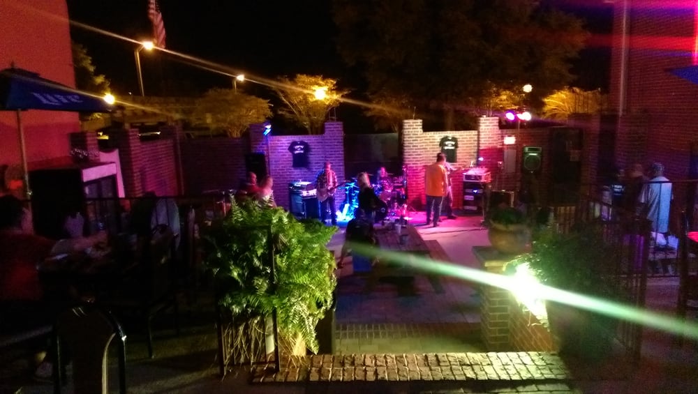 Docs Courtyard Cafe Milton Fl Docs Courtyard Cafe Milton Fl