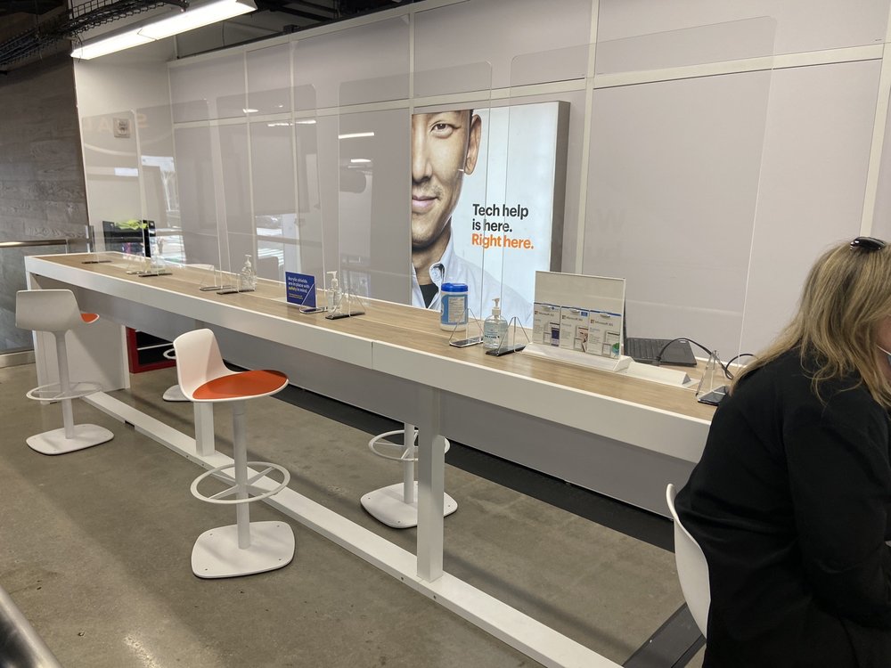 Best Buy Midtown Manhattan 44th and 5th