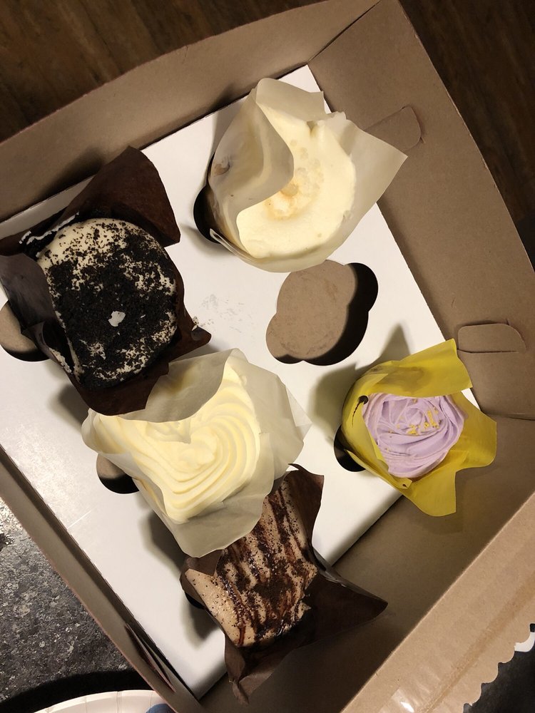 Fat Bottomed Girl’s Cupcake Shoppe 171 Photos & 137 Reviews