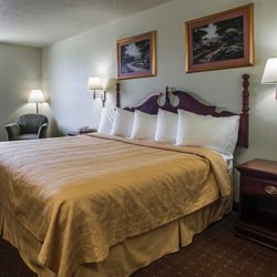 Quality Inn 16 Photos Hotels 100a East Seright St Harrisburg Photo Of Quality Inn Harrisburg Il United States