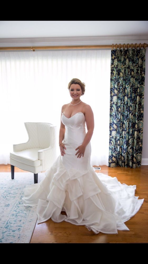 Glamour Closet 66 Photos 284 Reviews Bridal 209 W Illinois Glamour Closet 66 Photos 284 Reviews Bridal 209 W Illinois St River North Chicago Il Phone Number Yelp