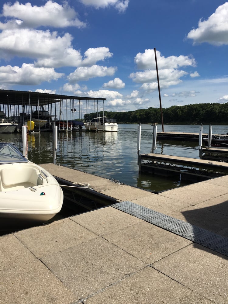 Sullivan Marina & Campground Campgrounds 925 South Hwy 32, Sullivan