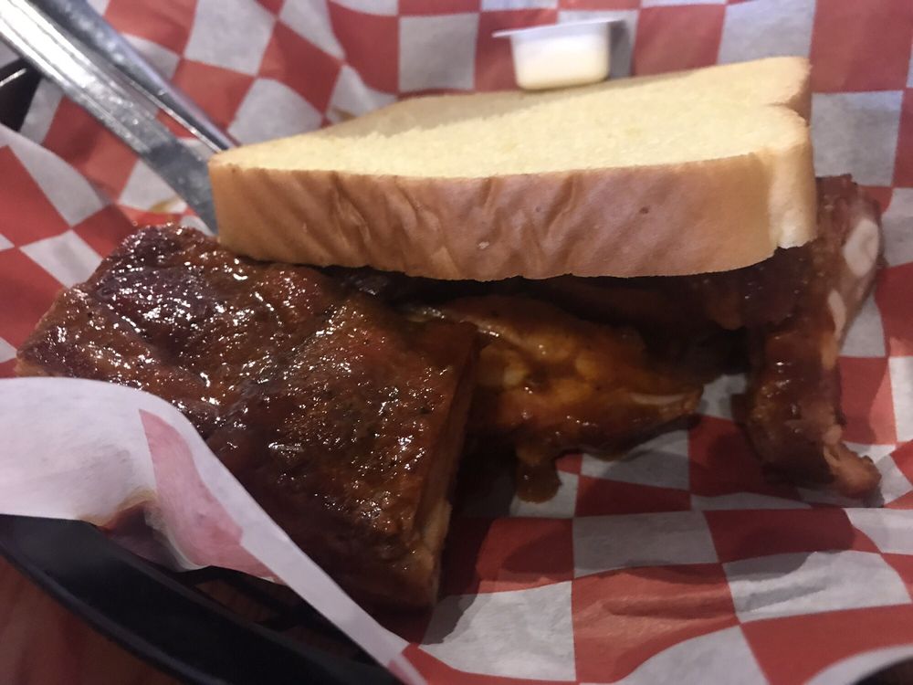 BBQ King Smokehouse 136 Photos & 251 Reviews Barbeque 125 E