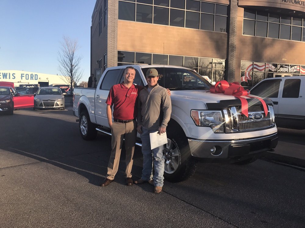 Lewis Ford Sales 65 Photos Car Dealers 3373 N College Ave