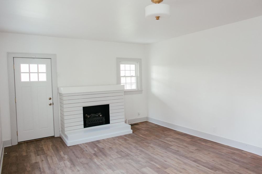 image of business Hawk Interior/Exterior