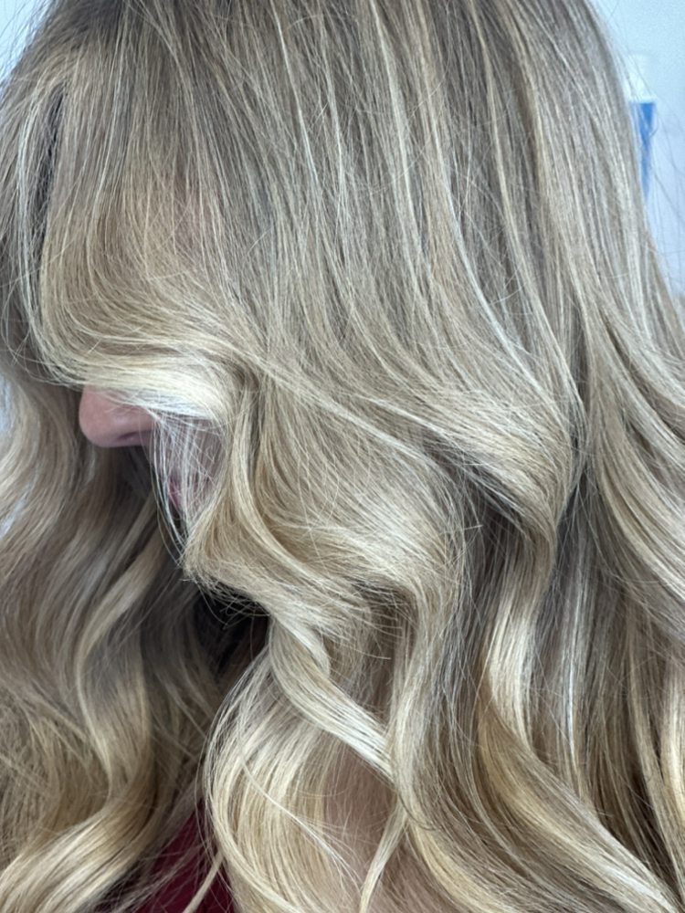 Mizz Hollywood Hair