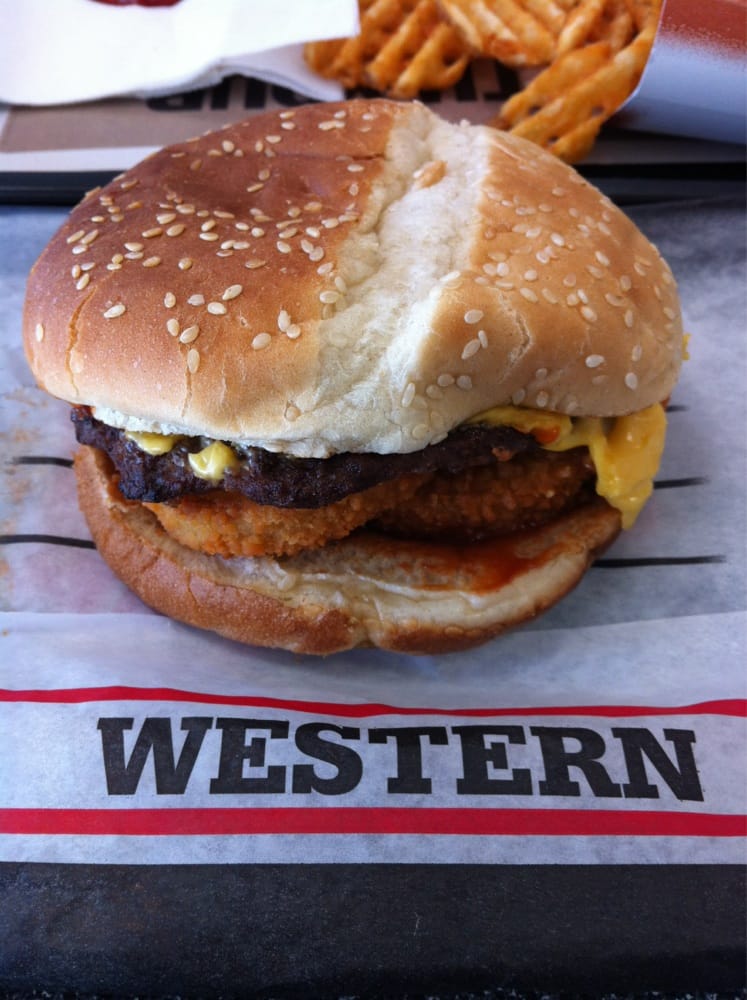 Carl's Jr Western Bacon Cheeseburger
