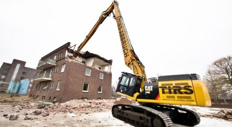 Cee's Concrete Masonry & Demolition