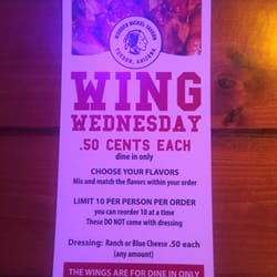 Wooden Nickel - 12 Photos - Dive Bars - 1908 S Country Club Rd, Barrio