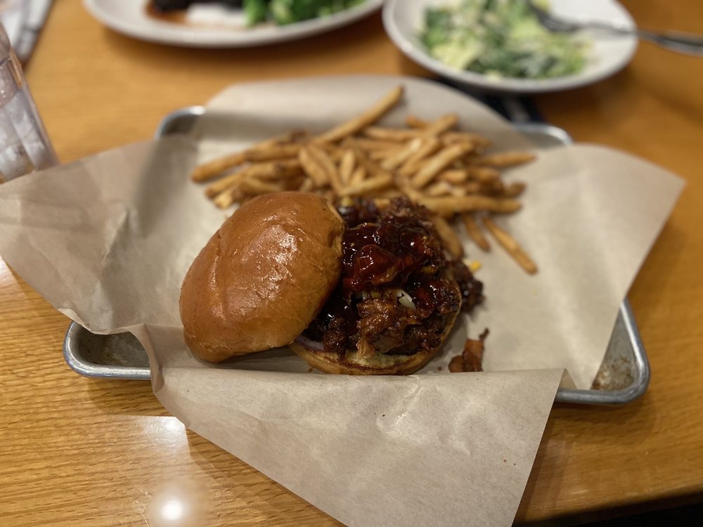 BJ's Restaurant & Brewhouse