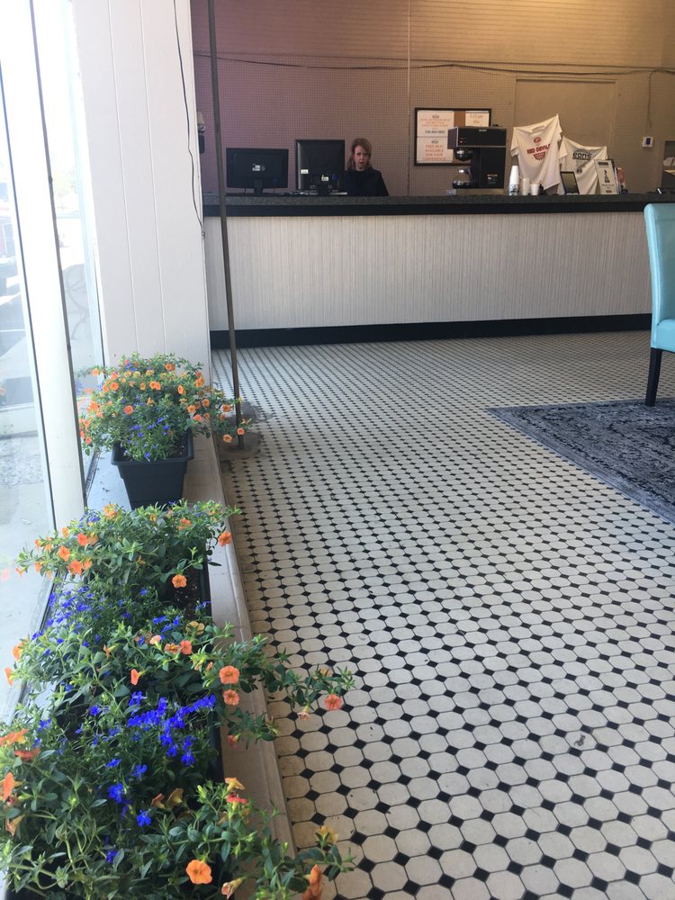 EONS Auto Care Center