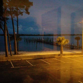 Quality Inn Bayside Closed 34 Photos 13 Reviews Hotels 322 Photo Of Quality Inn Bayside Fort Walton Beach Fl United States