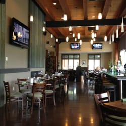 The Clubhouse Grille 13 Reviews American Traditional 938 Photo Of The Clubhouse Grille Jay Vt United States