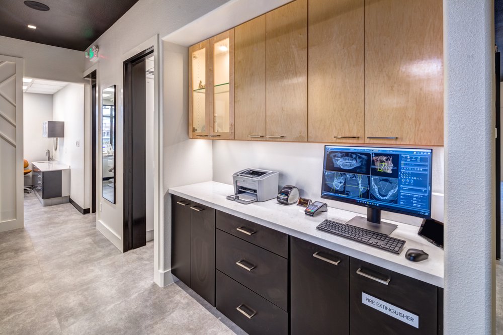 image of business Scott Elrod, DDS - Distinctive Dental Services