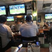 Grunions Sports Bar Grill 68 Photos 157 Reviews Bars Photo Of Grunions Sports Bar Grill Manhattan Beach Ca United States