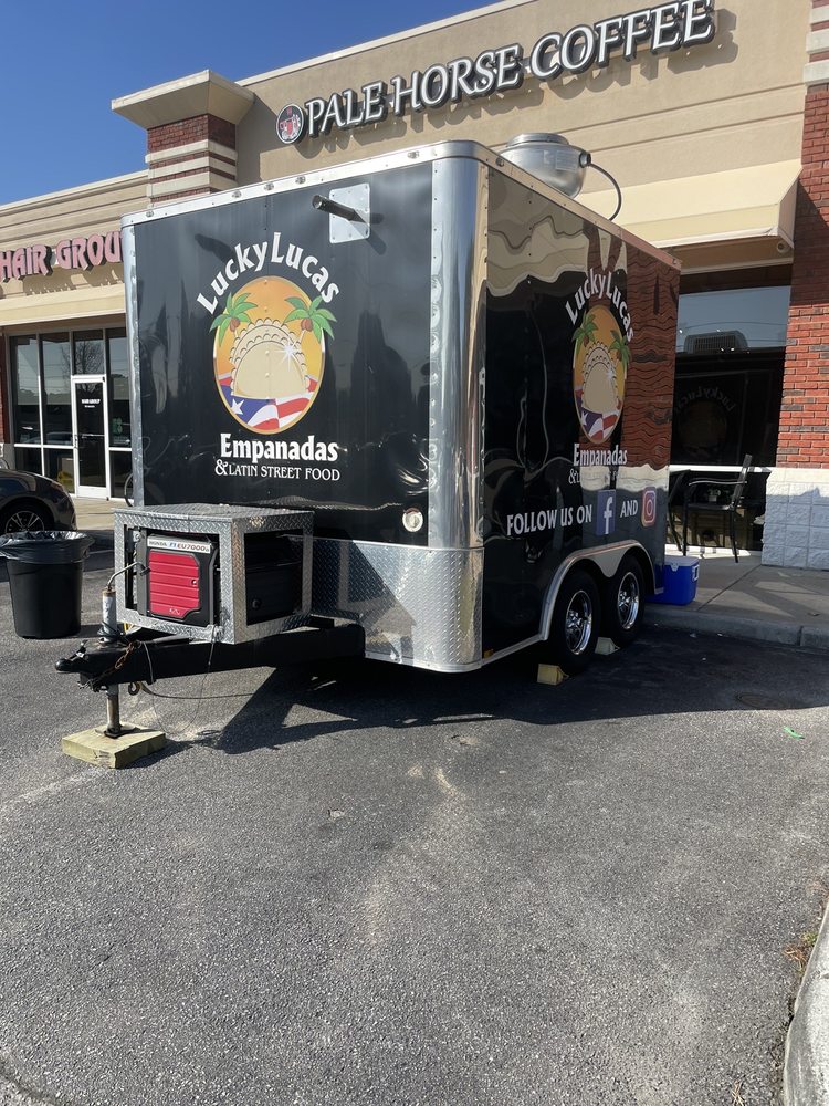 Lucky Lucas Empanadas