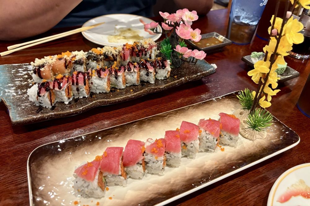 Momiji Sushi House Image