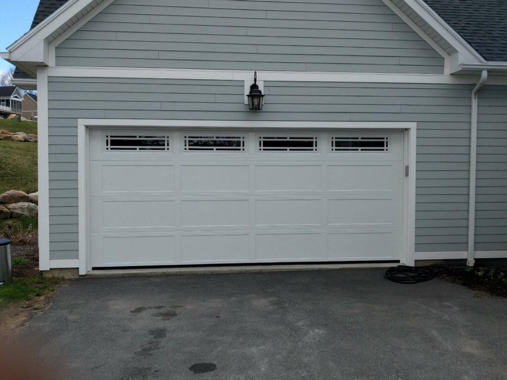 Sandstone Long Ribbed Panel With Prairie Windows Size